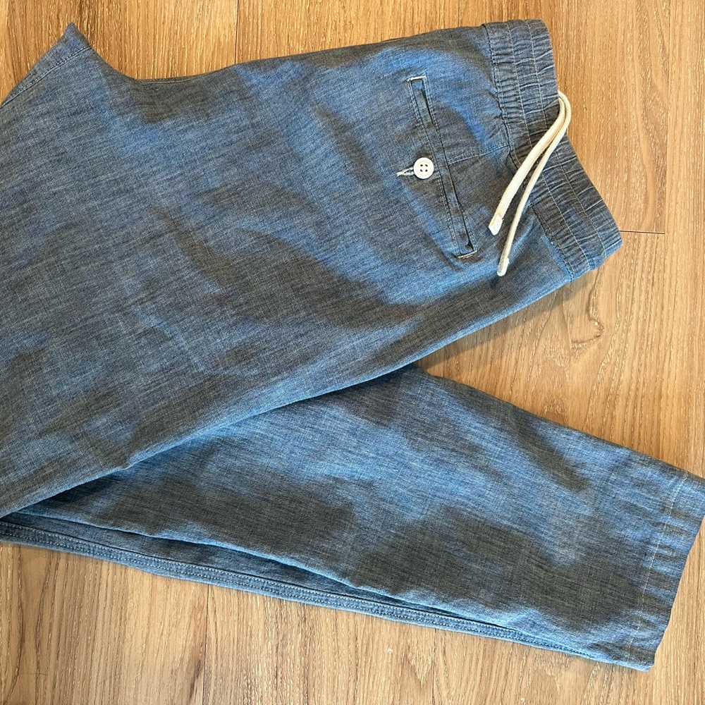 Lands’ End Men’s Chambray Deck Jogger Pants – Size M (32–34) 2022–23